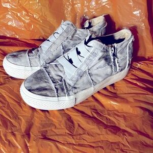 Blowfish Malibu Mamba Canvas Sneaker